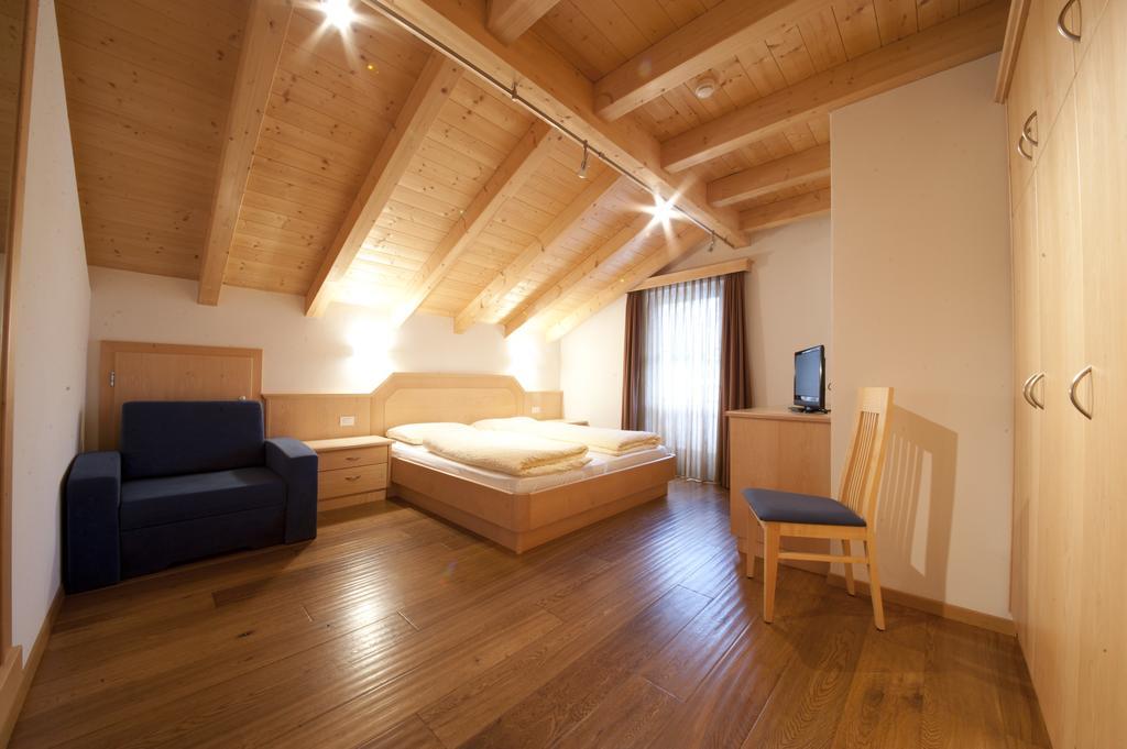 Appartamenti Villa Olympia コルヴァーラ・イン・バディーア 部屋 写真